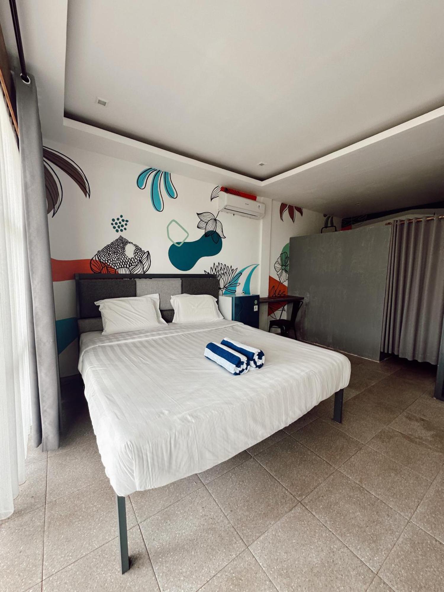 Hotel Hi5 Kuta Kuta  Pokój zdjęcie