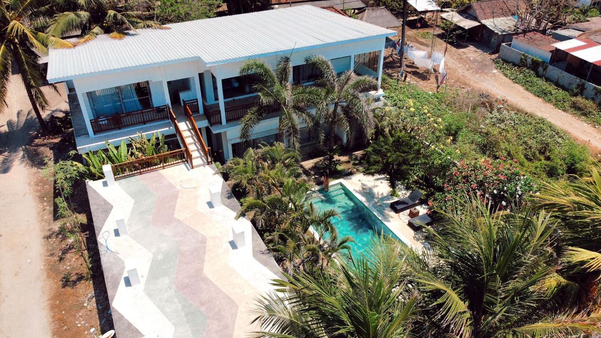 Hotel Hi5 Kuta Kuta  Zewnętrze zdjęcie