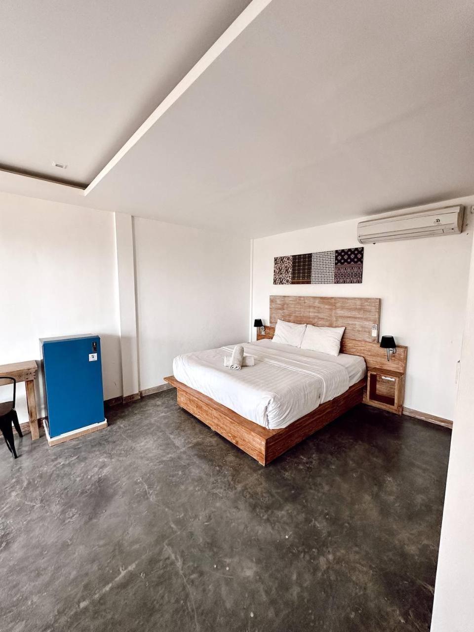 Hotel Hi5 Kuta Kuta  Zewnętrze zdjęcie