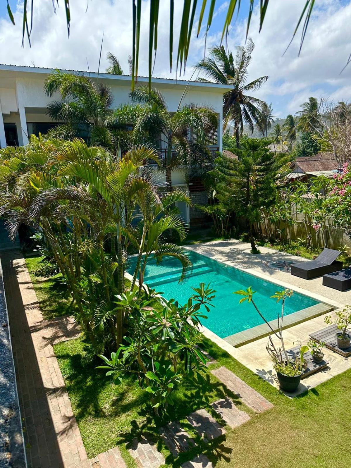 Hotel Hi5 Kuta Kuta  Zewnętrze zdjęcie
